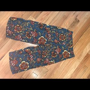 Ann Taylor LOFT Capris pants